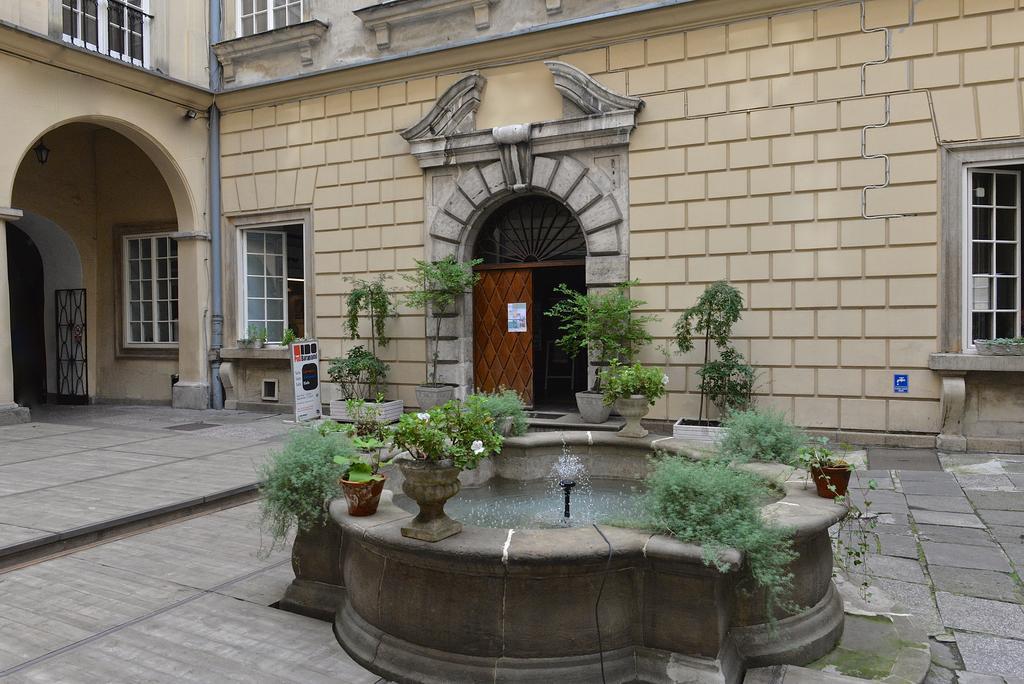 Apartamenty W Palacu Pod Baranami Cracóvia Exterior foto
